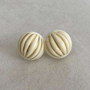 Vintage Estate 14K Solid Yellow Gold Puffy Dome Stud Earrings